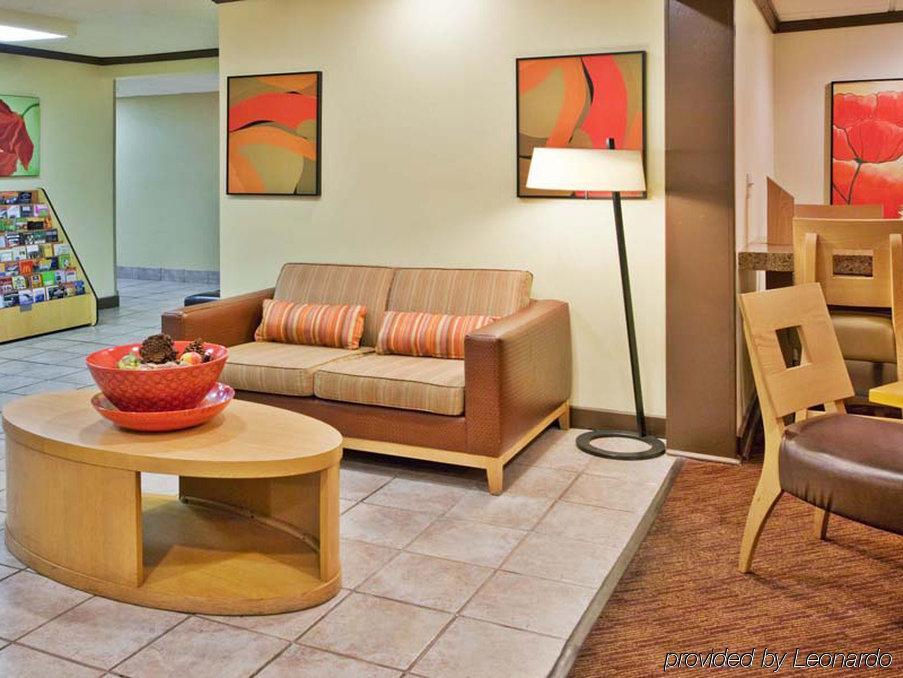 Spark By Hilton Savannah Midtown Экстерьер фото