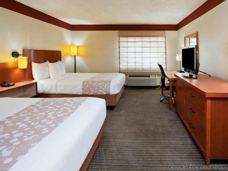 Spark By Hilton Savannah Midtown Экстерьер фото